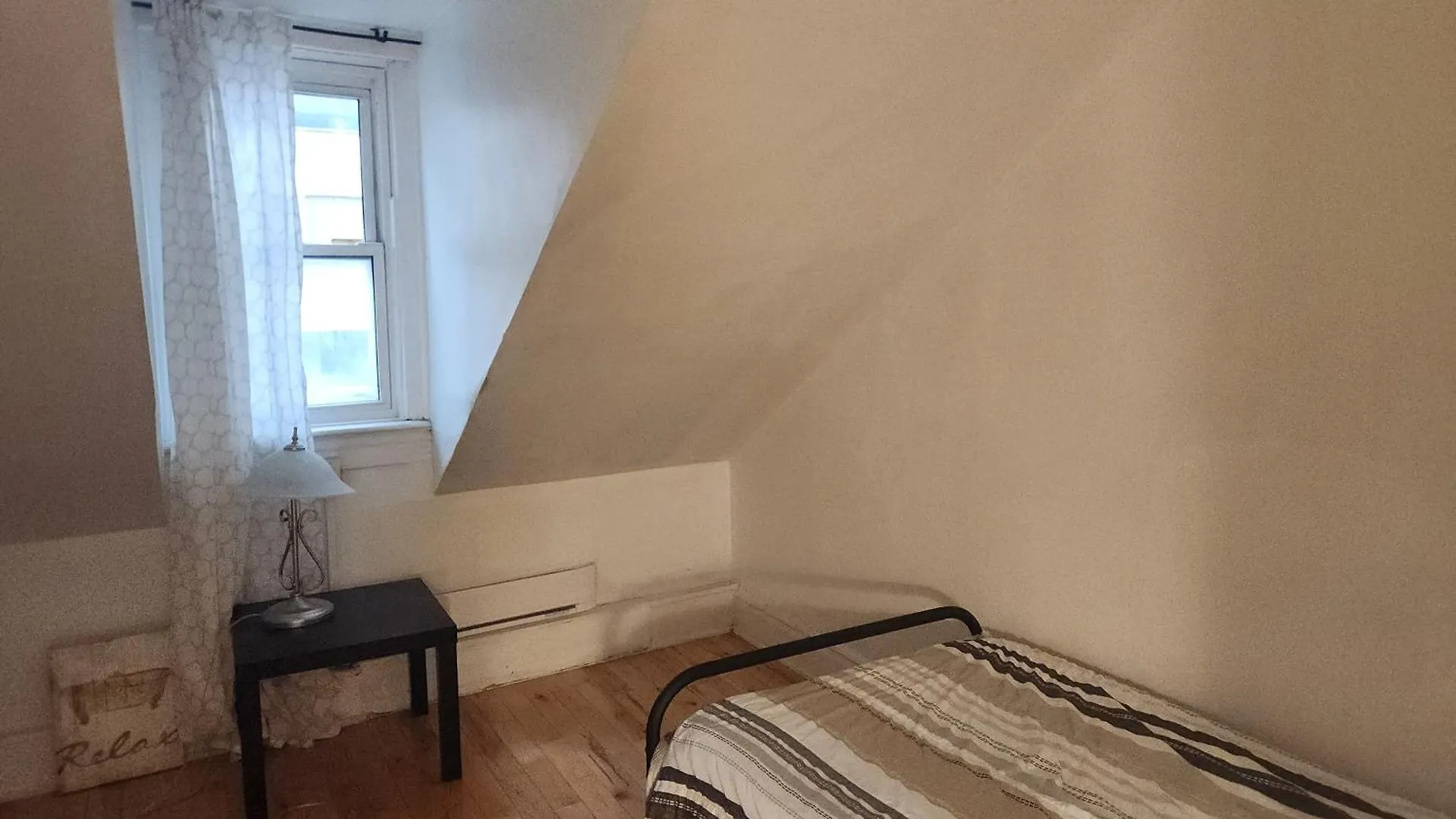 Downtown Guesthouse Toronto Pensión