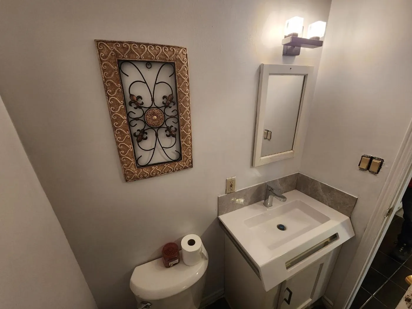 Downtown Guesthouse Toronto 0*,  Canadá