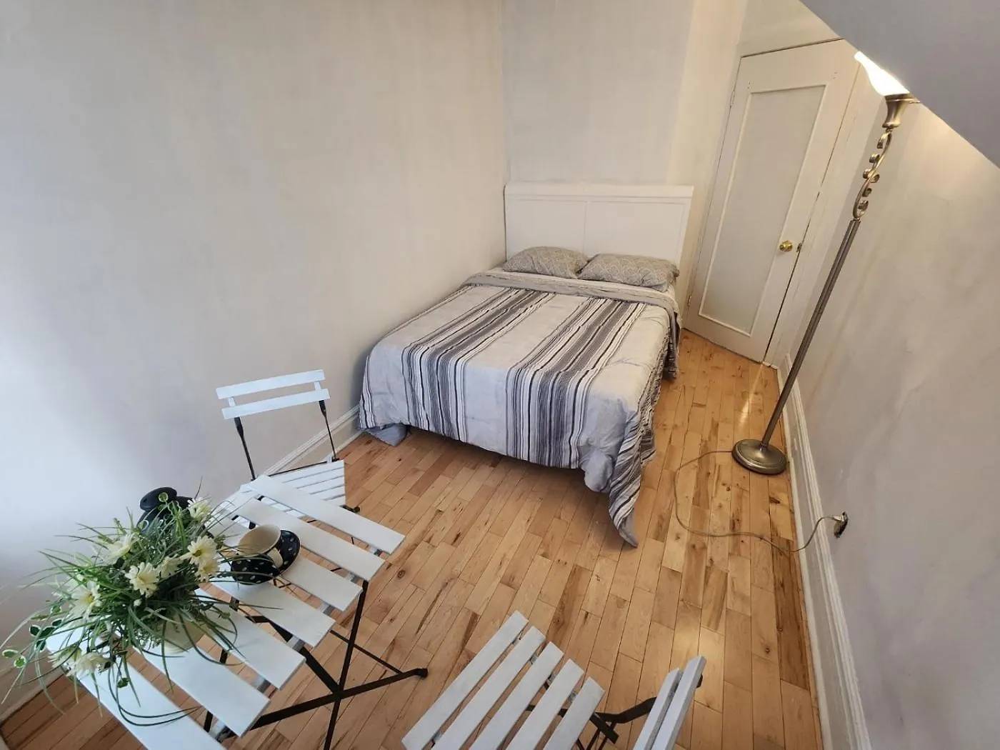 Downtown Guesthouse Toronto Guest house